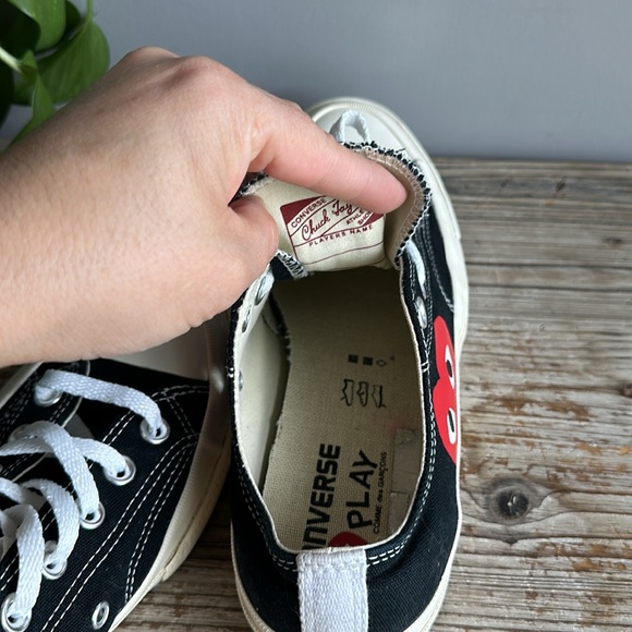 Converse Comme des Garçons
Play x Chuck 70 size 9 great used condition - Picture 6 of 8